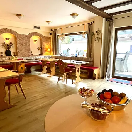 Guest house Ferienpension Bei Stenze Inklusive Individueller Klimaanlage Im Senheim